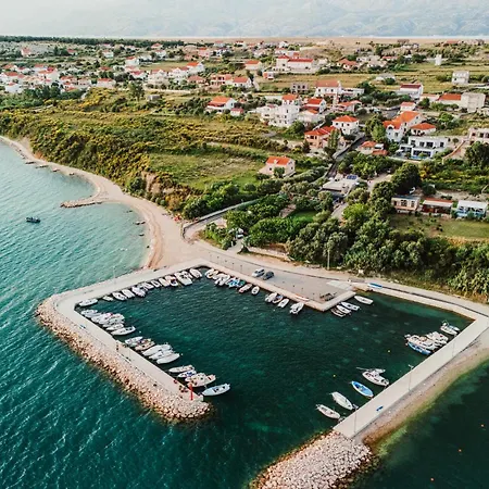 5 Bedroom Stunning In Ražanac