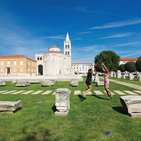 5 Bedroom Stunning In Ražanac