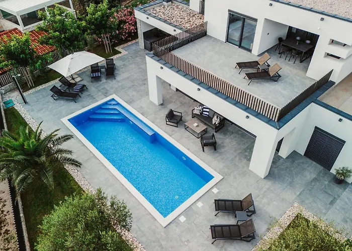 5 Bedroom Stunning In