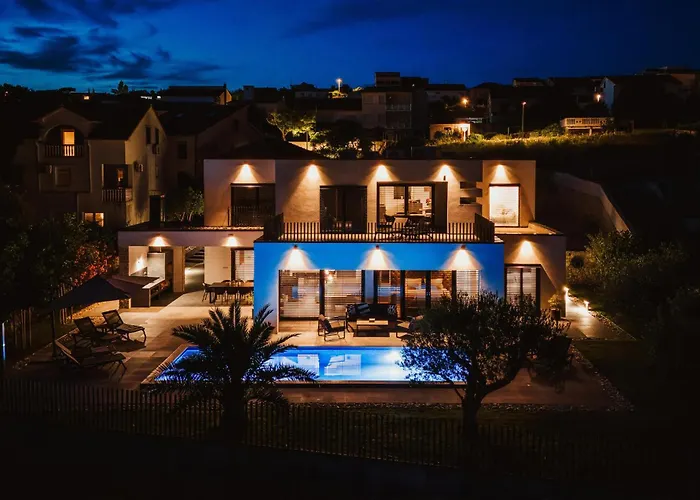 Dom wakacyjny 5 Bedroom Stunning In