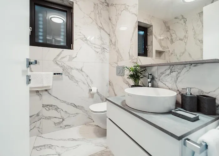 5 Bedroom Stunning In Ražanac