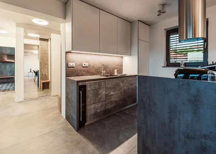 5 Bedroom Stunning In