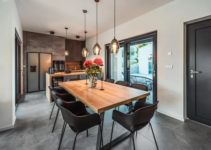 Dom wakacyjny 5 Bedroom Stunning In