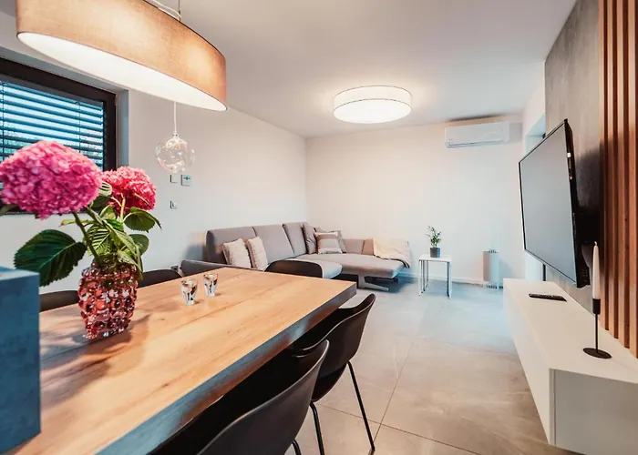 5 Bedroom Stunning In